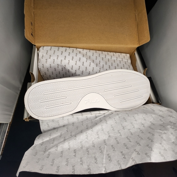 Fila Boca on the 8s Mens size 14 triple white sneaker shoes - Picture 6 of 11